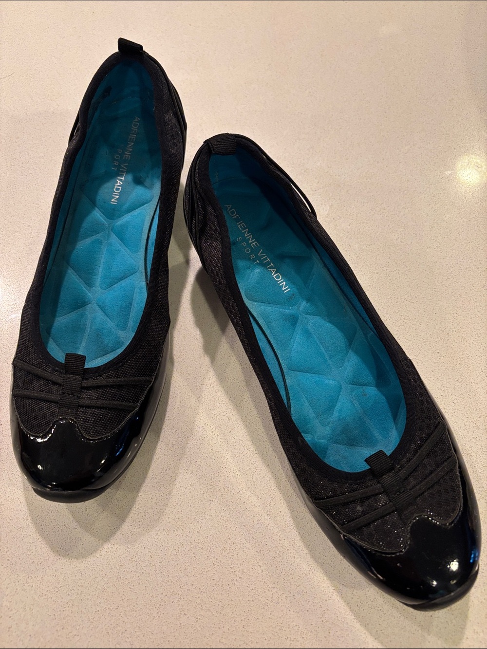 Adrienne Vittadini Black Ballet Flats with Turquoise Insole
